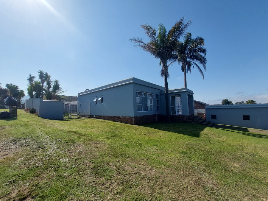 3 Bedroom Property for Sale in Denneoord Western Cape